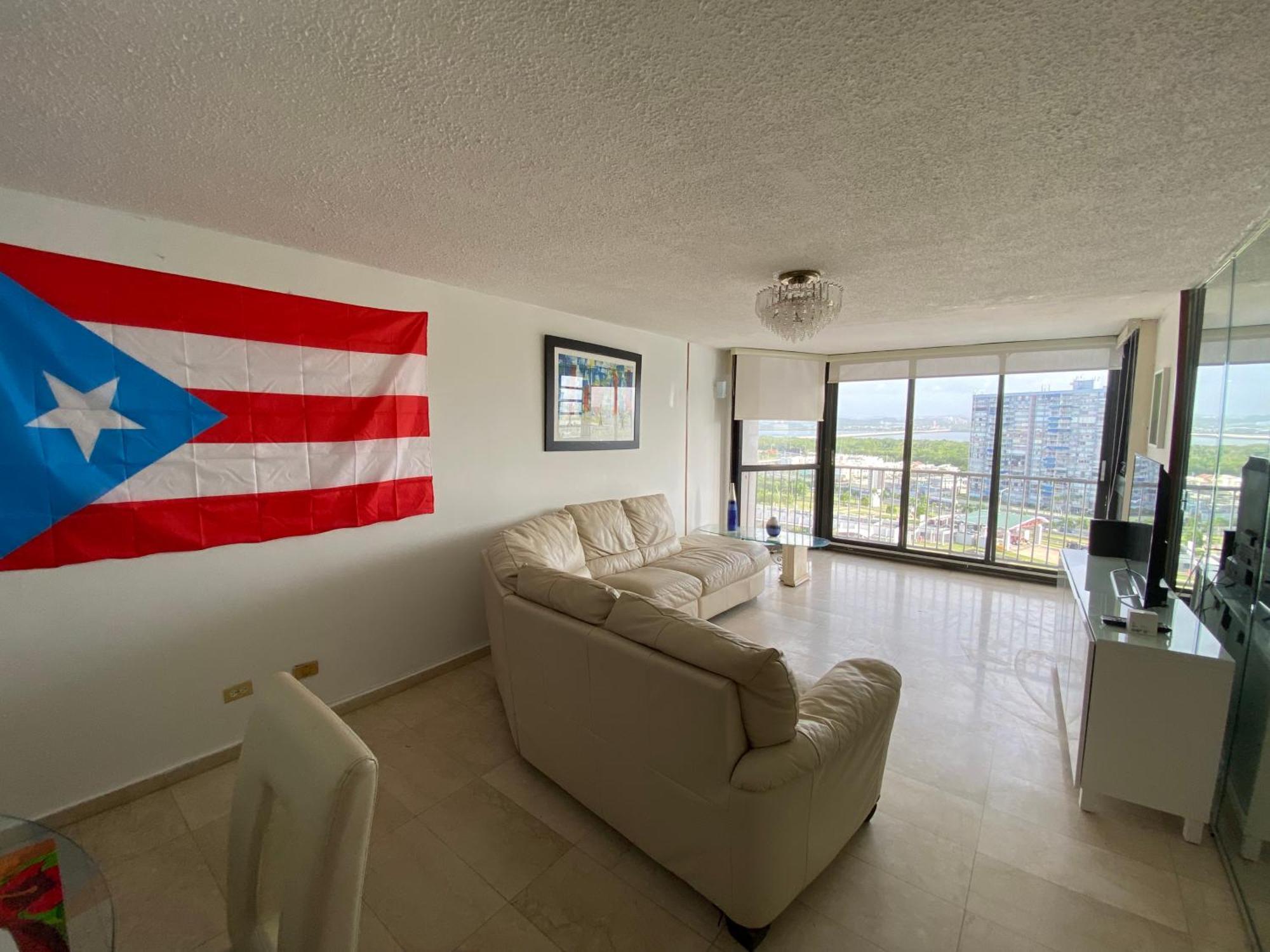 Apartment Downtown Isla Beachfront With Pool And Parking